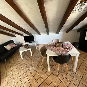 https://la-mansarda-dei-mori.catania-hotels.net